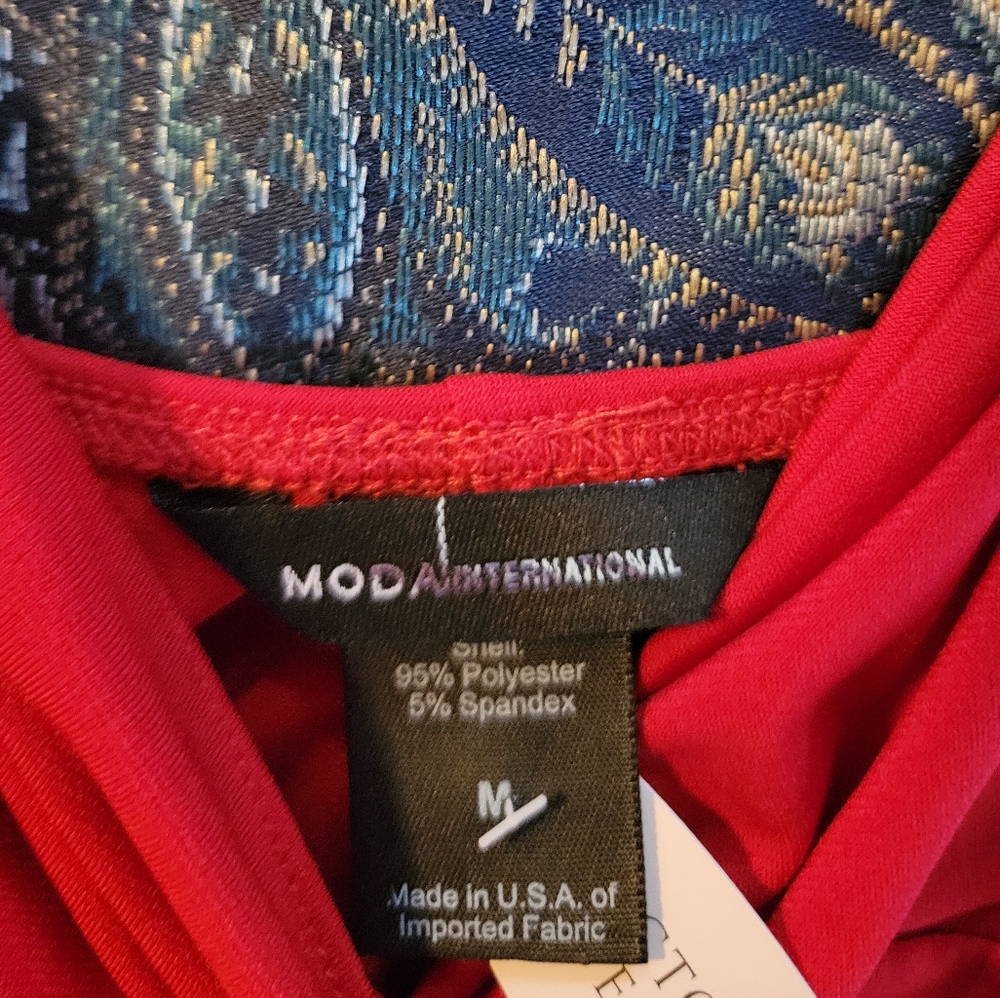 Red Victoria Secret Moda International cocktail dress - Picture 3 of 3